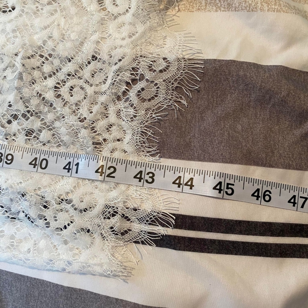 Allandwell white lace dress NWT size large - Picture 10 of 12